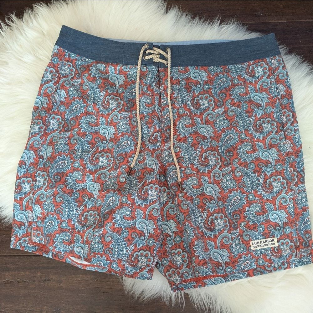 Fair Harbor The Bayberry Paisley Swim Shorts - Blue Red Size 36